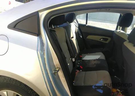 2013 Chevrolet Cruze Ls Auto z USA, uszkodzony, nr VIN 1G1PA5SH8D7174528